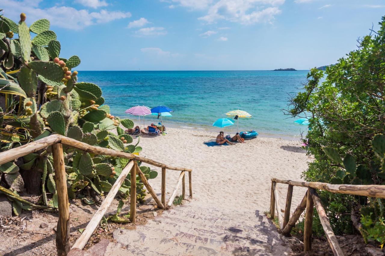 Baia Delle Palme Beach Santa Margherita di Pula Exteriör bild