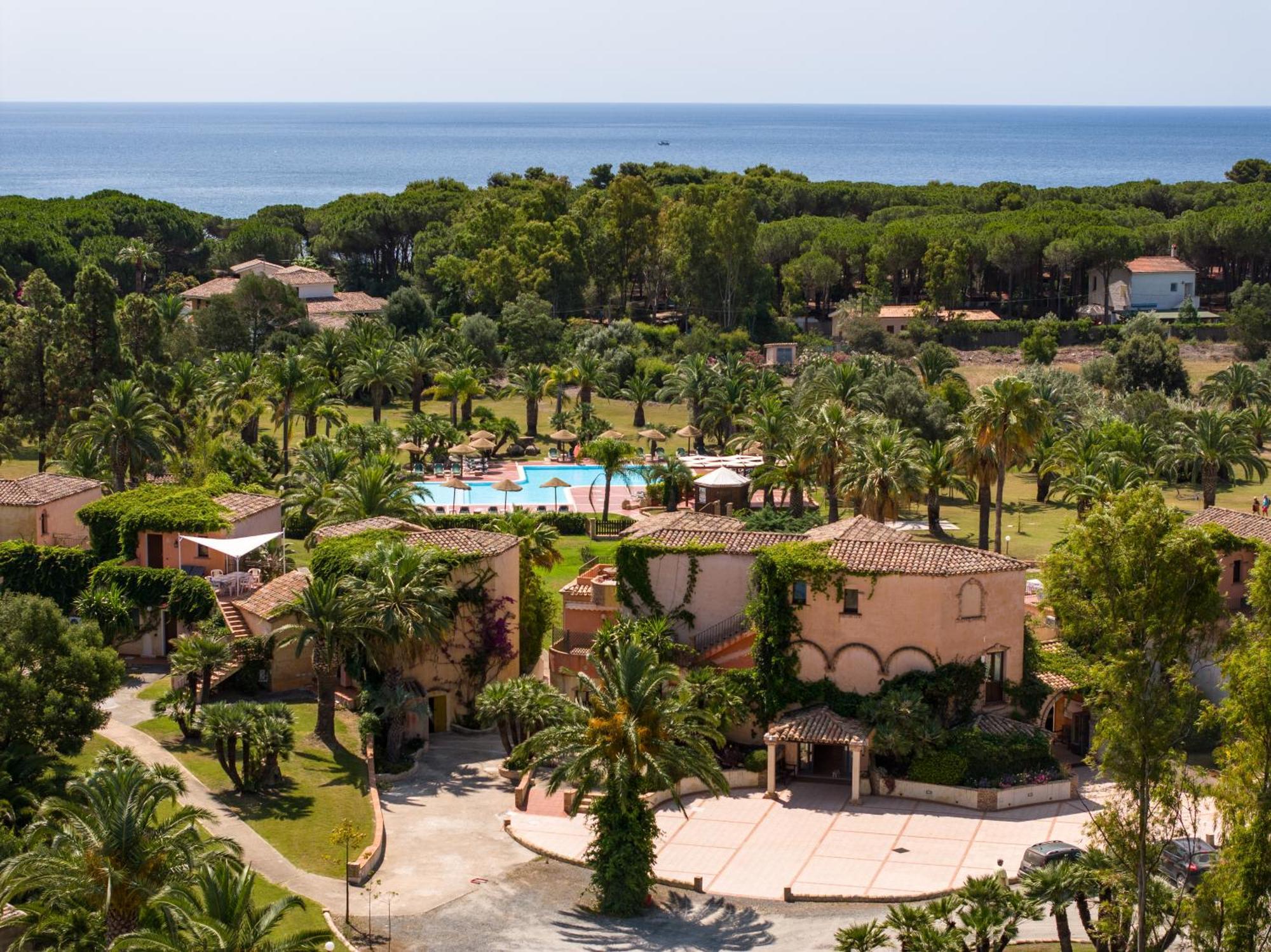 Baia Delle Palme Beach Santa Margherita di Pula Exteriör bild